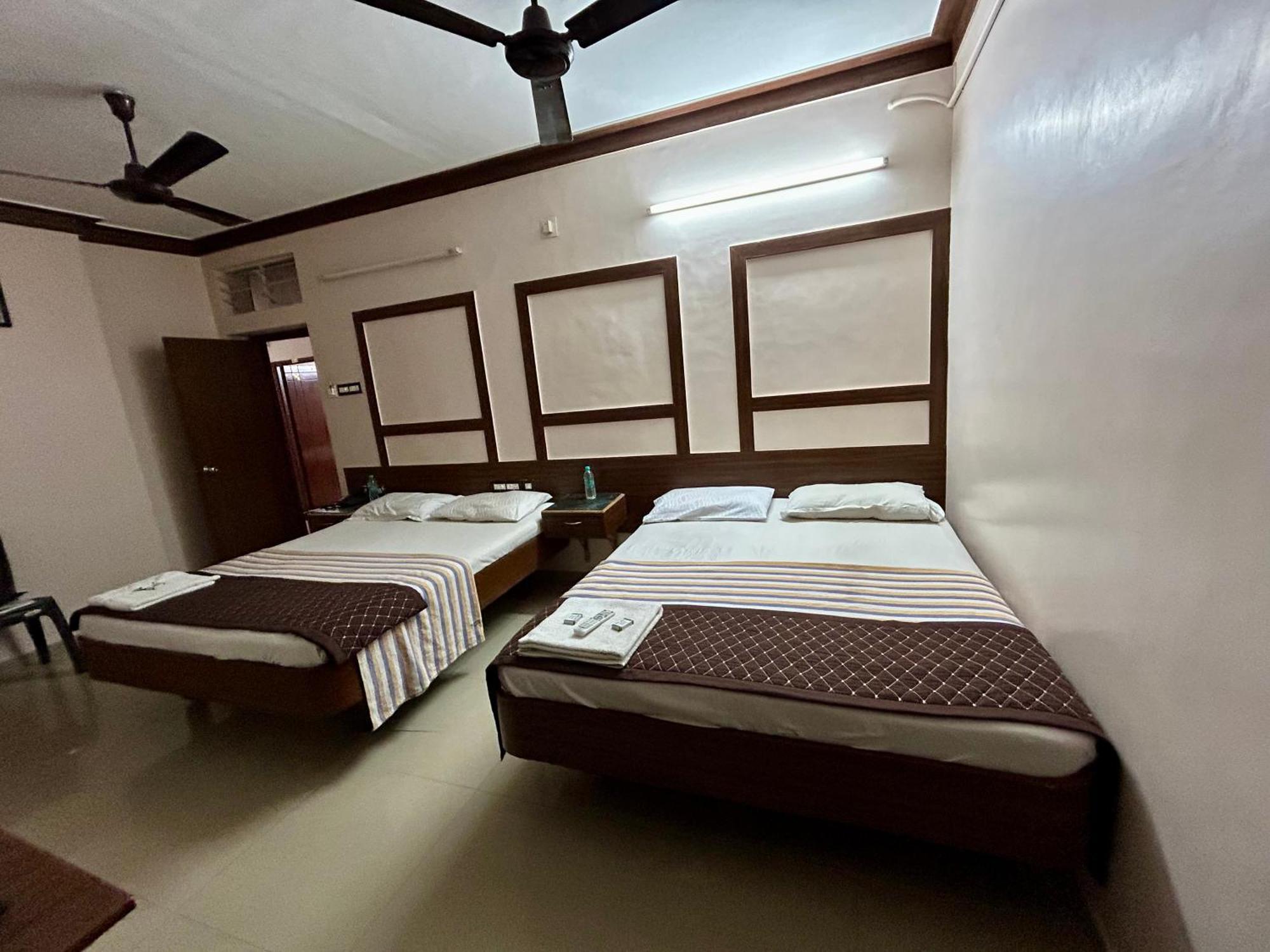 Hotel Jothi Coimbatore Exterior photo